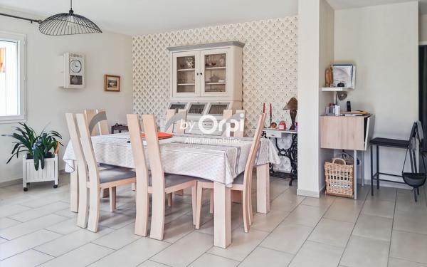 Maison à vendre    3 pièces • 100 m2 Villefranche-d'Allier