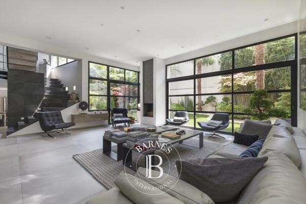 Suresnes, Maison 3 Chambres -  208 m² à vendre