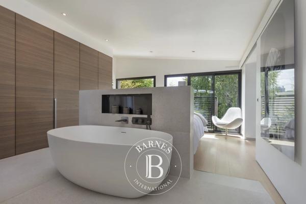 Suresnes, Maison 3 Chambres -  208 m² à vendre
