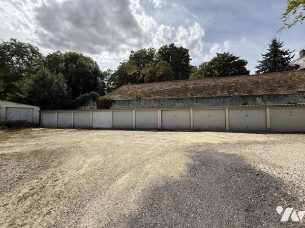 EXCLUSIVITE- BRAINE- 11 Box de garages fermés