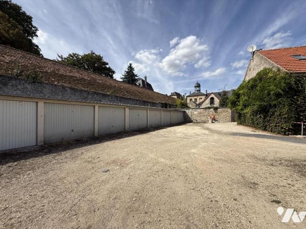 EXCLUSIVITE- BRAINE- 11 Box de garages fermés