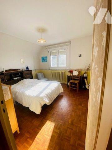 A Vendre à Lannion (22300, Propriété composée de deux logements d'une surface habitable totale ...