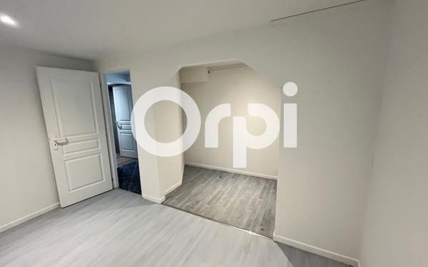 Appartement à louer    4 pièces •  Pair-et-Grandrupt