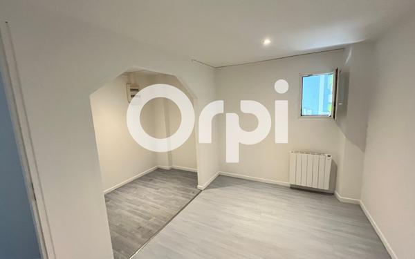 Appartement à louer    4 pièces •  Pair-et-Grandrupt