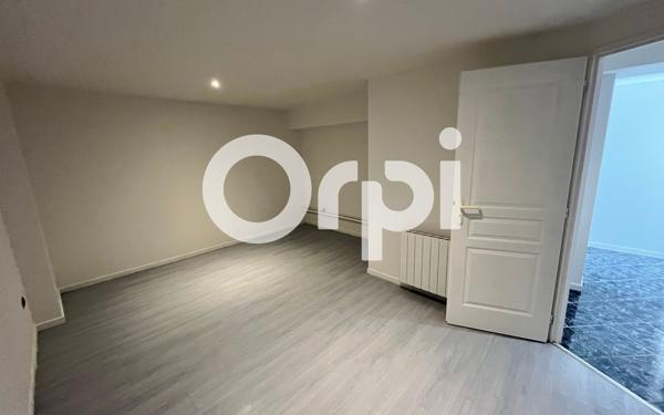 Appartement à louer    4 pièces •  Pair-et-Grandrupt