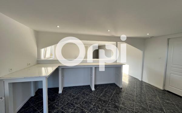 Appartement à louer    4 pièces •  Pair-et-Grandrupt