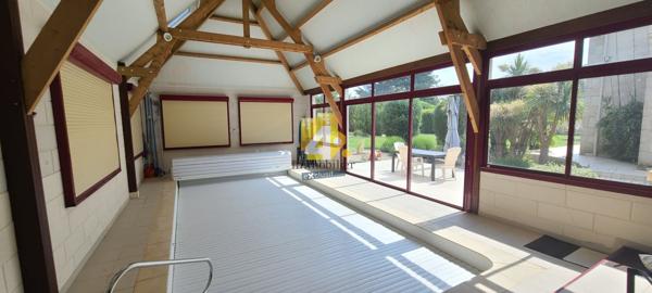 Maison - 15 pièces - 350 m²