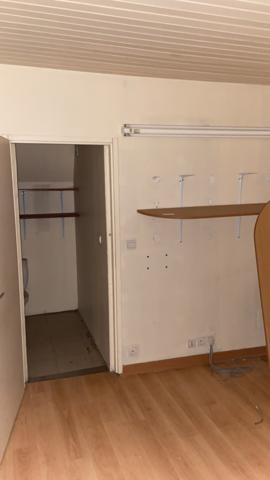 À vendre – Immeuble avec très grand local commercial et 2 appartements T3 au cœur de la ville de Châtellerault