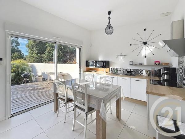 Maison à vendre  6 pièces - 160 m 2   CAUDAN  - 56