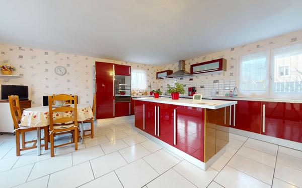 Maison à vendre    4 pièces • 109,85 m2 Octeville-sur-Mer