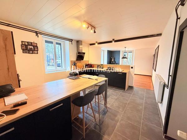 Vente Maison 6 pièces 136 m2 à Montigny-sur-l'Ain