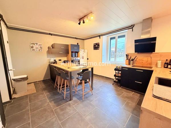 Vente Maison 6 pièces 136 m2 à Montigny-sur-l'Ain