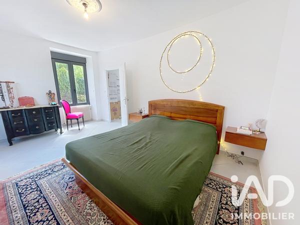 Maison à vendre 6 pièces 145 m² Saint-Pierre-lès-Nemours