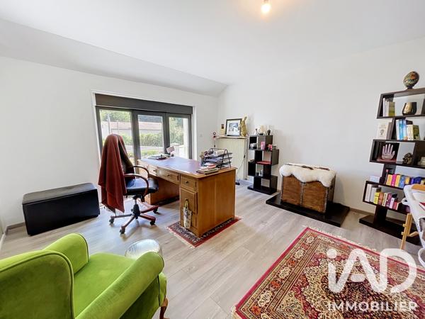 Maison à vendre 6 pièces 145 m² Saint-Pierre-lès-Nemours