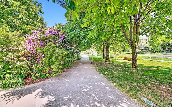 Appartement à vendre    5 pièces • 143,77 m2 Ambilly