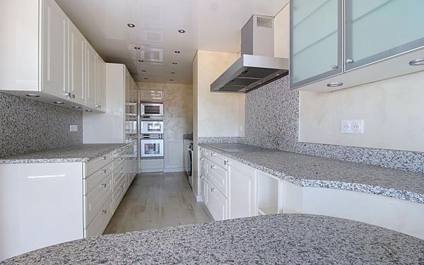 Appartement à vendre    5 pièces • 143,77 m2 Ambilly