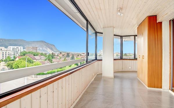 Appartement à vendre    5 pièces • 143,77 m2 Ambilly