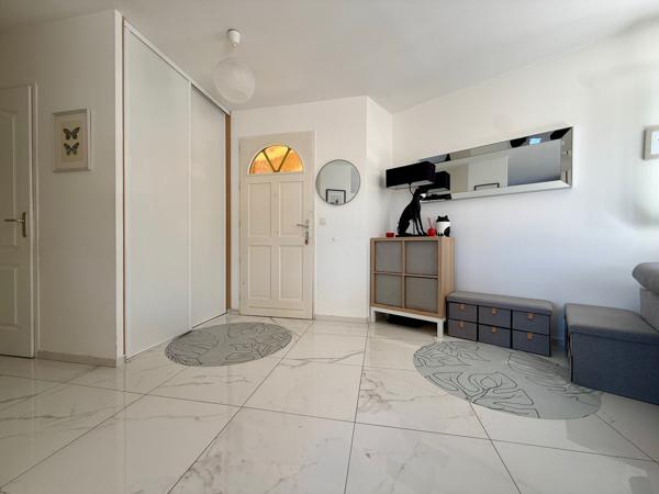 SARCEY – MAISON DE PLAIN PIED RENOVEE – 4 CHAMBRES – SOUS-SOL COMPLET