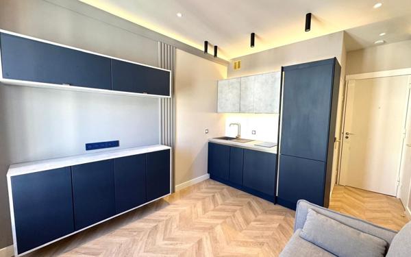 Appartement à vendre    1 pièce • 16 m2 Nice