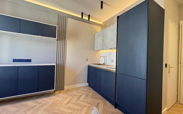 Appartement à vendre    1 pièce • 16 m2 Nice