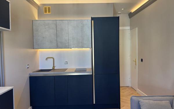 Appartement à vendre    1 pièce • 16 m2 Nice