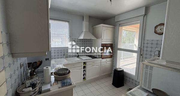 À vendre Appartement 6 pièces 15374 m² - Vernon 27200