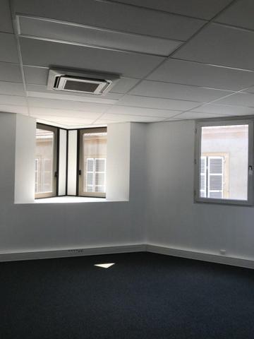 BUREAUX à LOUER de 436 m²