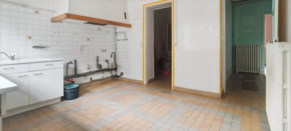 Demeure Saint Etienne Du Rouvray 9 pièce(s) 176 m2