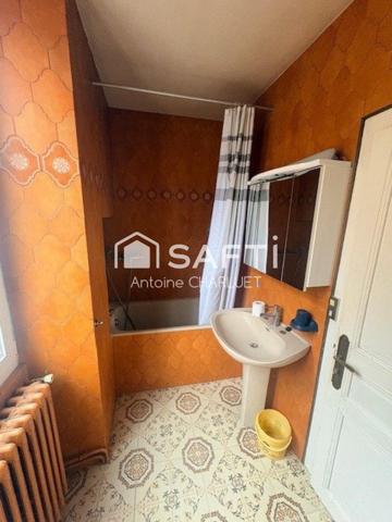 Maison sur étage de 106m² avec un local commercial de 25 m²