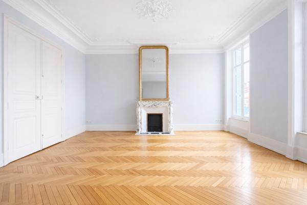 Nancy (54000) Superbe appartement T6 128 m² – 3 chambres – 2 parkings – Nancy centre