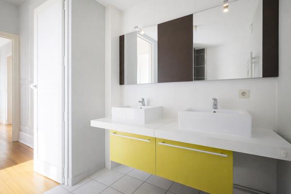 Nancy (54000) Superbe appartement T6 128 m² – 3 chambres – 2 parkings – Nancy centre