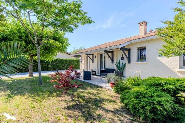 Maison à vendre 283 392 € Saint-Louis-de-Montferrand 4 p 81 m² DPE D