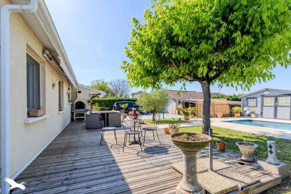 Maison à vendre 283 392 € Saint-Louis-de-Montferrand 4 p 81 m² DPE D