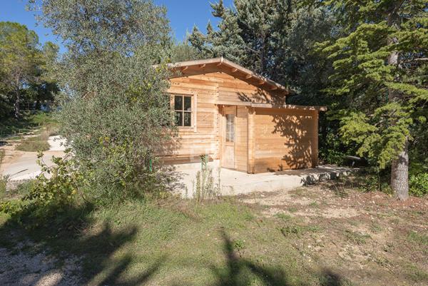 EGUILLES : Maison récente (2023) T4 de plain pied d'environ 110 m² avec 3 chambres sur un terrain de 1420 m² avec double garage