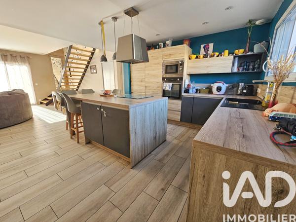 Maison à vendre 6 pièces 143 m² Saleilles