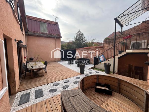 proche centre ville Maison  160m2 extérieur 150m2