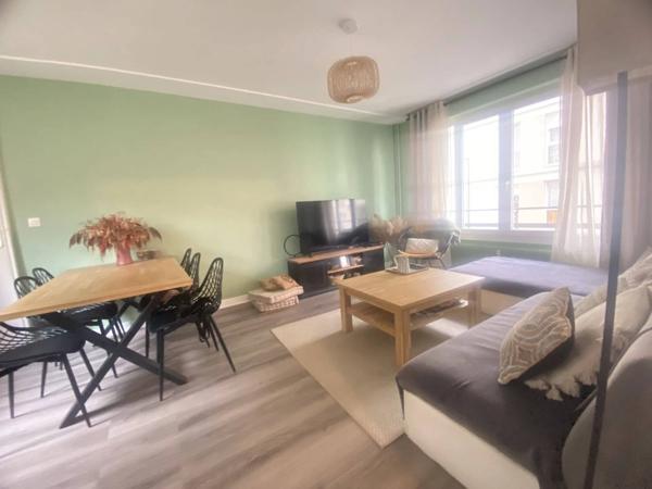 03300 -VICHY APPARTEMENT 3 PIÈCES AVEC CAVE -COEUR DE VILLE-