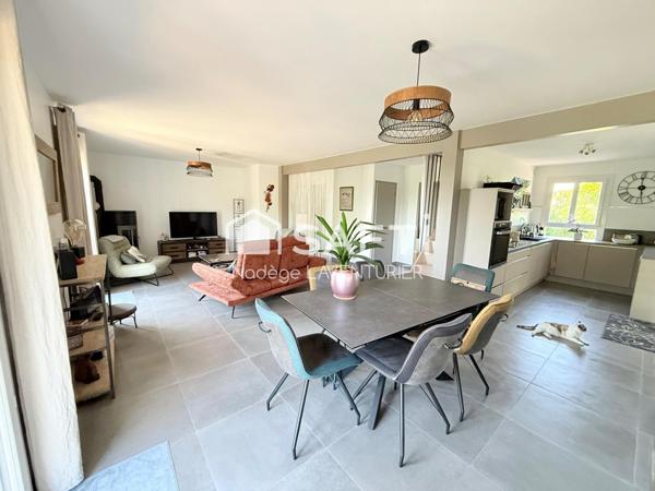 Villa T5 avec piscine - terrain de 3300m² - Sarrola