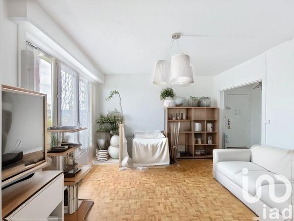 Appartement 3 pièces de 61 m² à Petit-Couronne (76650)