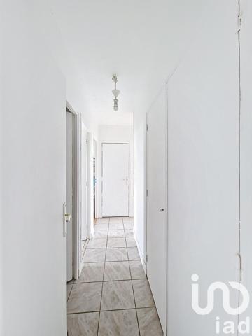 Appartement 3 pièces de 61 m² à Petit-Couronne (76650)