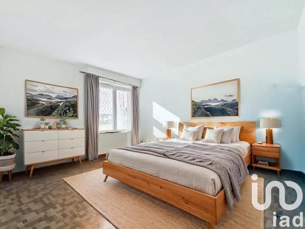 Appartement 3 pièces de 61 m² à Petit-Couronne (76650)