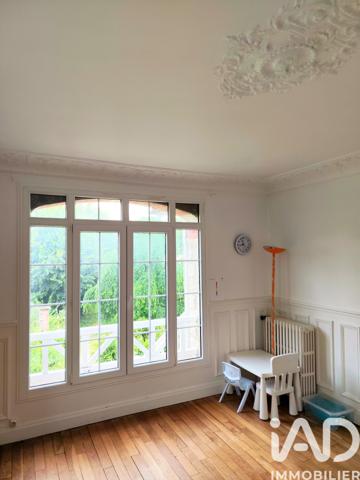 Maison à vendre 8 pièces 230 m² Saint-Pierre-lès-Nemours