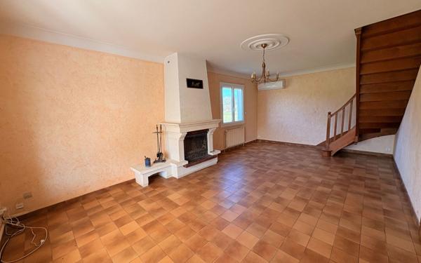 Maison à vendre    4 pièces •  Couffy