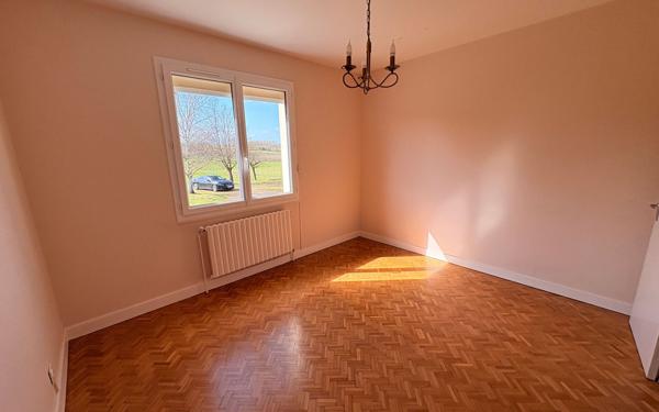 Maison à vendre    4 pièces •  Couffy