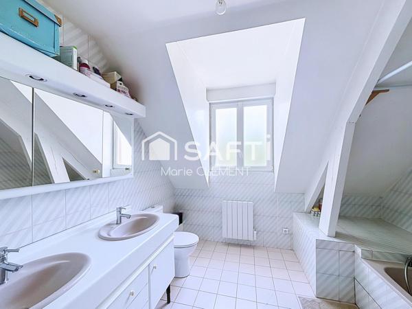 Maison familiale de 159 m2 avec jardin et garage