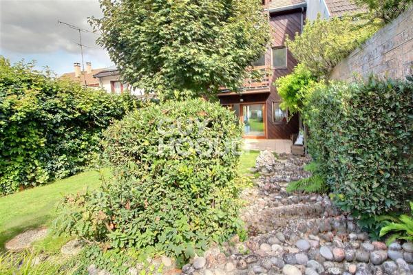 Maison Chaville Vélizy RERC 7 pièces 164 m2 avec piscine