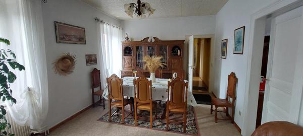 Domaine de 618 m², possibilité 8 logements,19 ares