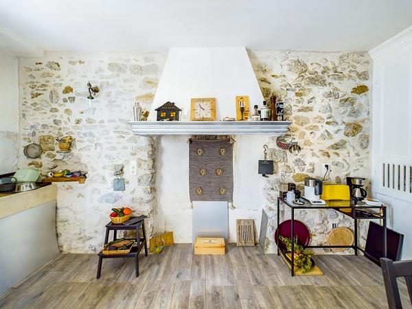 Vaison-la-Romaine (84110) SABLET . COUP DE COEUR! ÉLÉGANTE MAISON BOURGEOISE