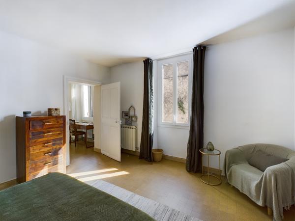 Vaison-la-Romaine (84110) SABLET . COUP DE COEUR! ÉLÉGANTE MAISON BOURGEOISE