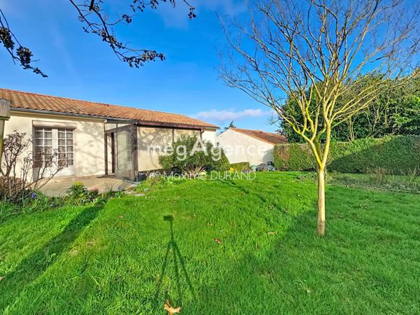 Maison à LA ROMAGNE, 49740 - 5 pièces 94m²